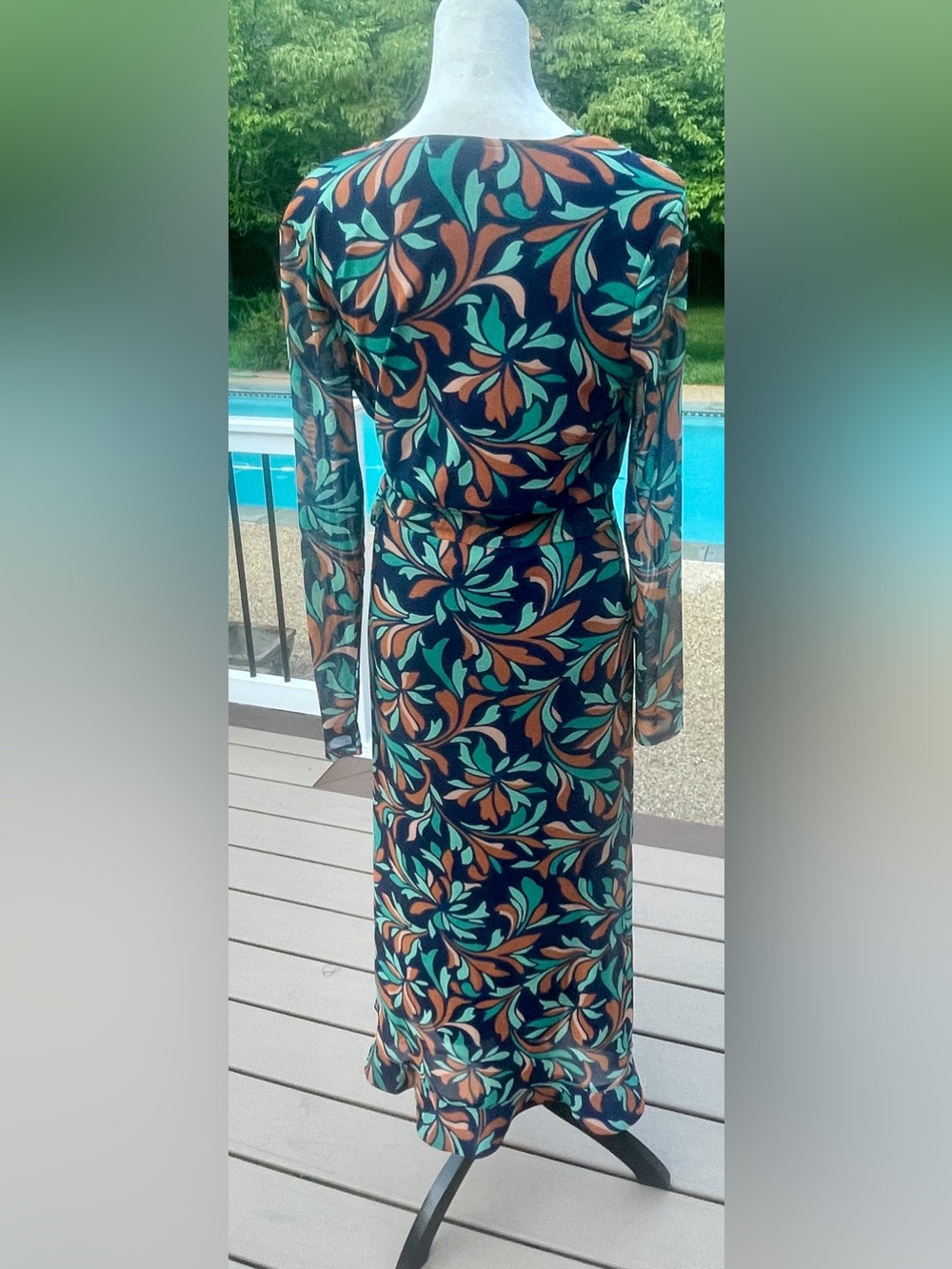 Christian Siriano C Wonder Mesh Faux-Wrap Midi Dress. Medium. So flattering! - Picture 4 of 4